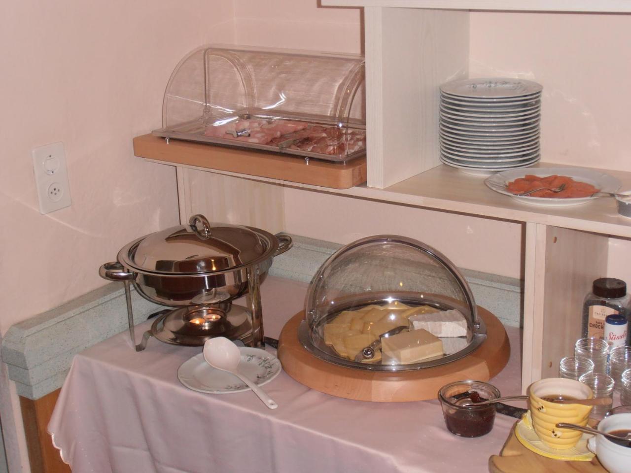 Hotel Restaurant Escher لوكباد المظهر الخارجي الصورة